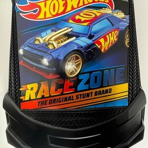 Tara Toy Corp Hot Wheels Rollin Car Case Stores Over 100 1/64 Scale Vehicles